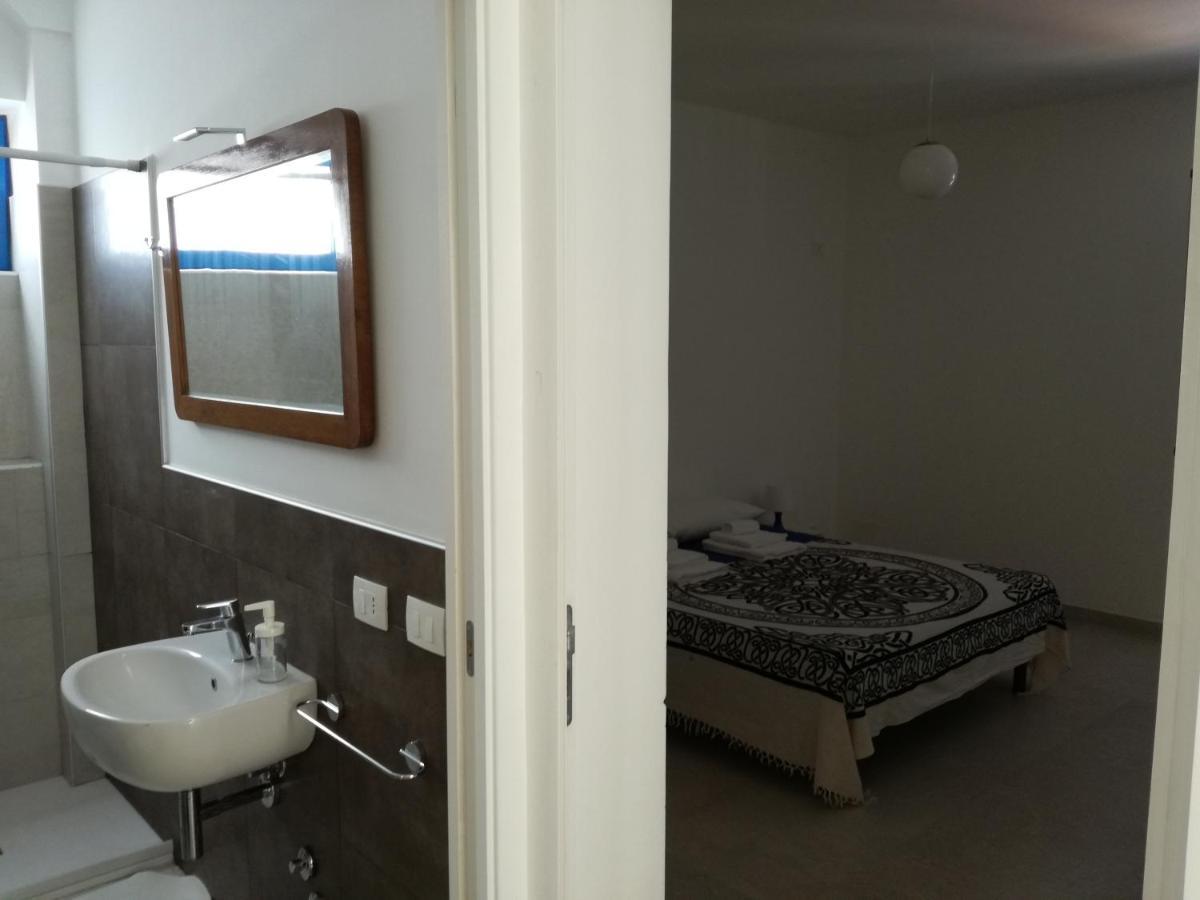 Mediterranea Guesthouse B&B Portopalo Di Capo Passero ภายนอก รูปภาพ