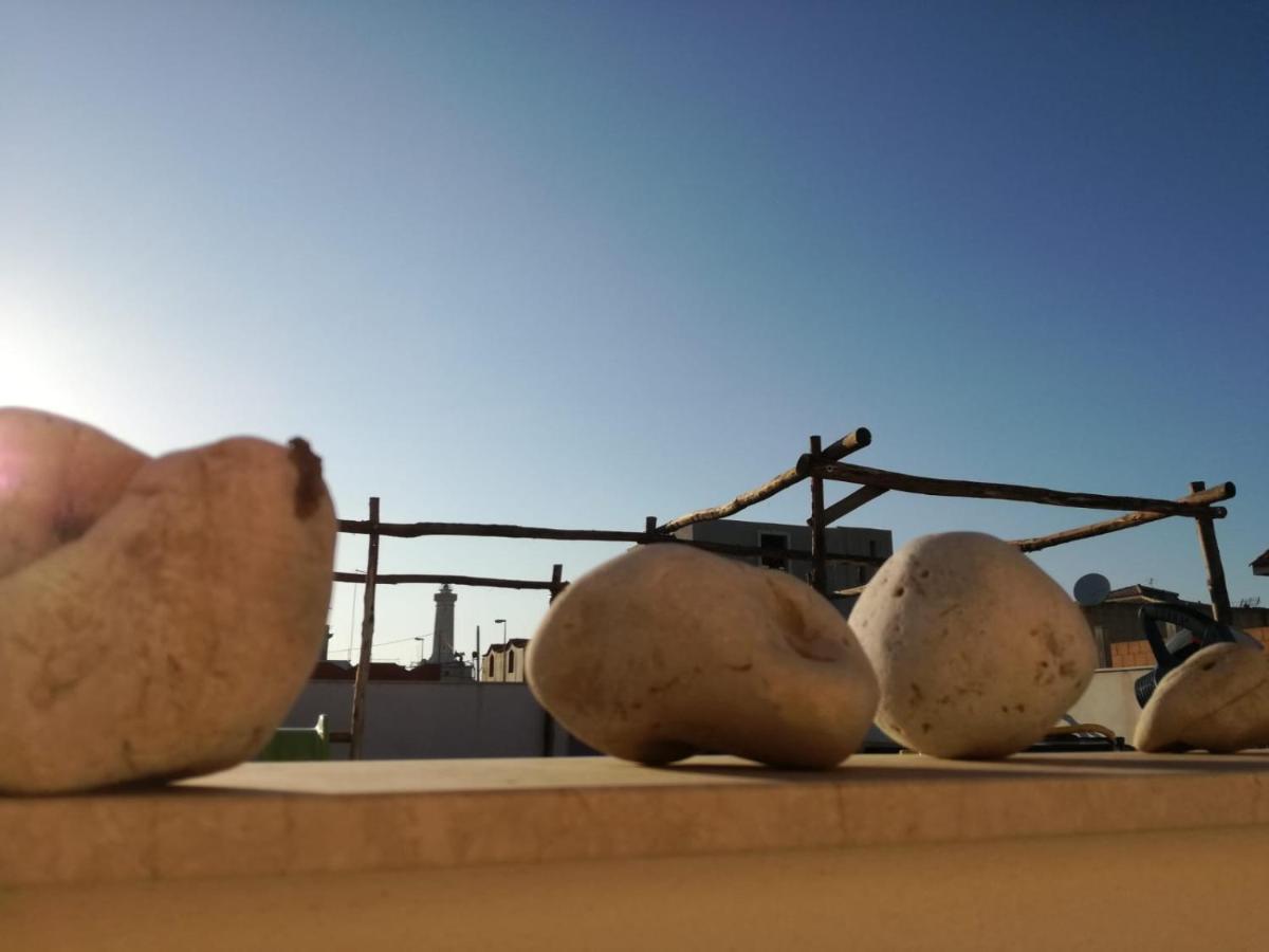 Mediterranea Guesthouse B&B Portopalo Di Capo Passero ภายนอก รูปภาพ